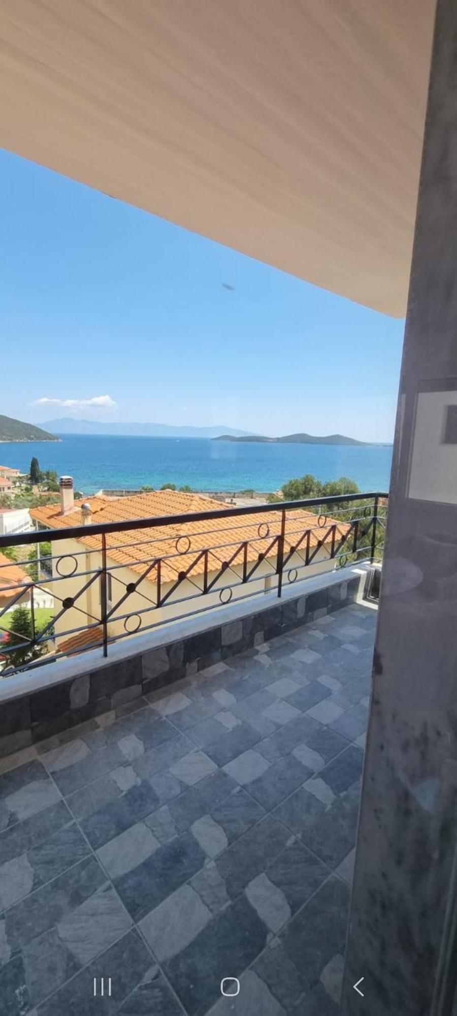 Ellis-Suites Nea Peramos Kavala エクステリア 写真