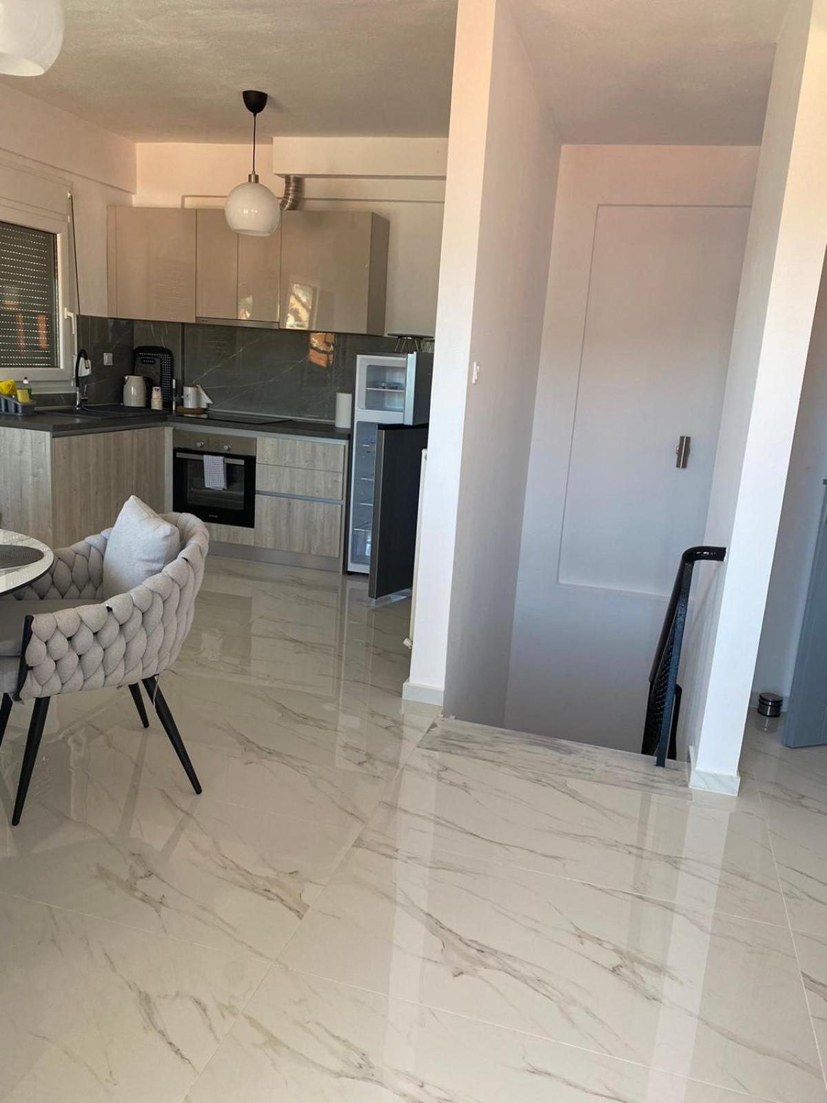 Ellis-Suites Nea Peramos Kavala エクステリア 写真