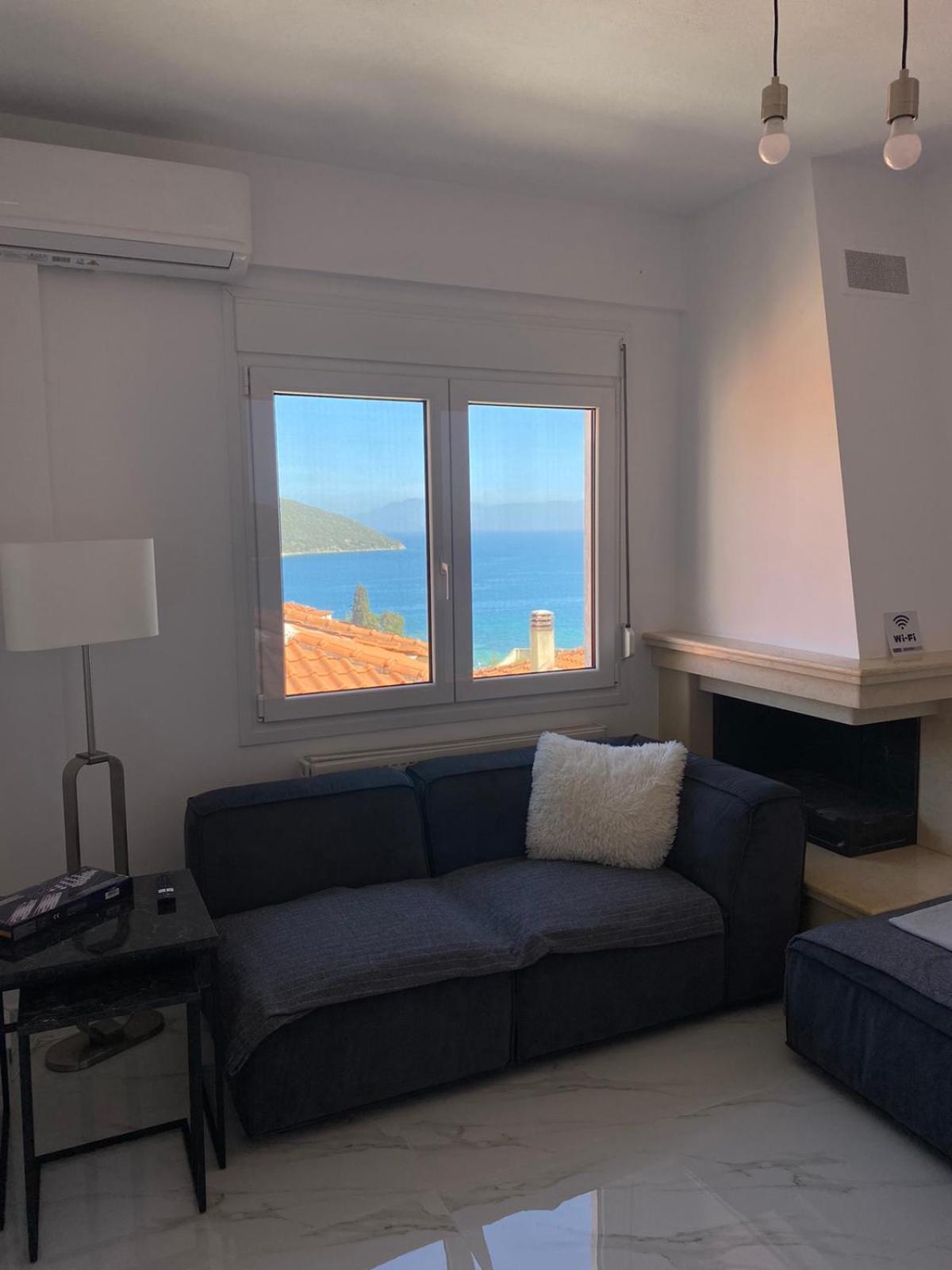 Ellis-Suites Nea Peramos Kavala エクステリア 写真